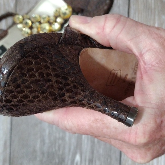 White House Black Market brown leather python print sandals. Size 8.5. mint - Picture 6 of 12